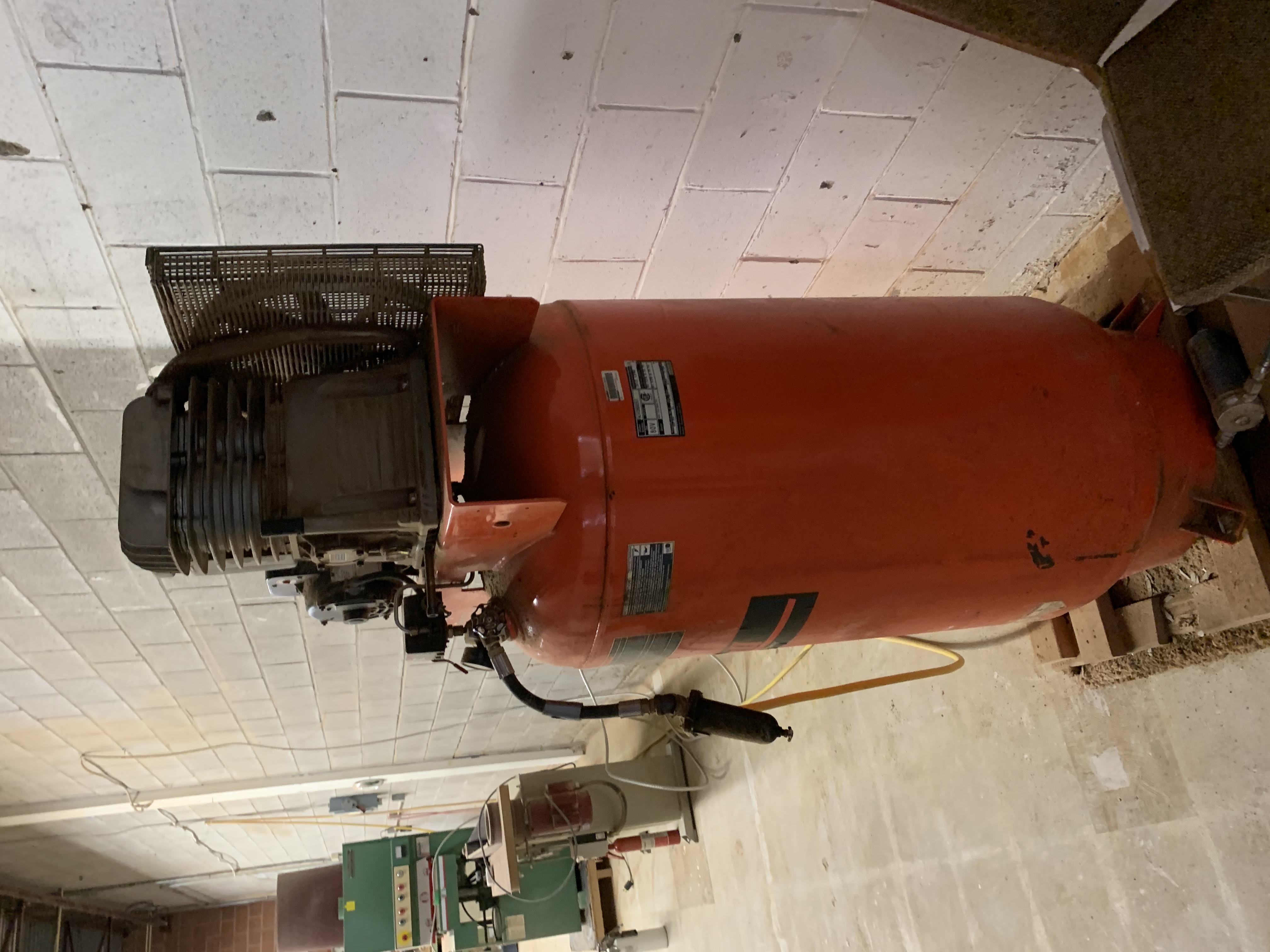 Used 1994 Devilbliss Pro Air II Compressor