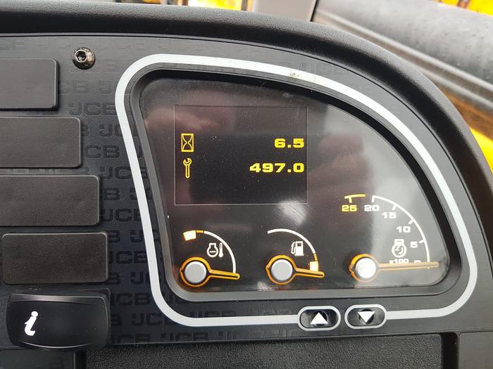 Used Demo 2021 model - JCB 540-140