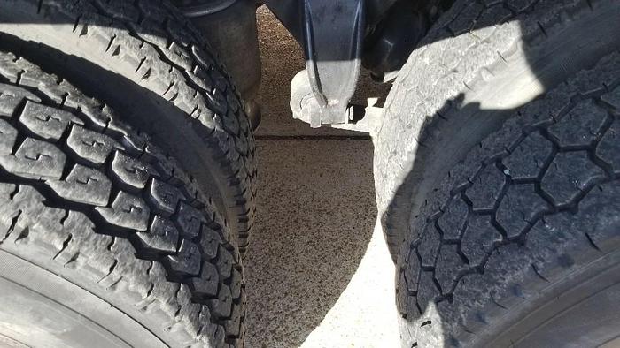 Used 2000 Freightliner FLD120