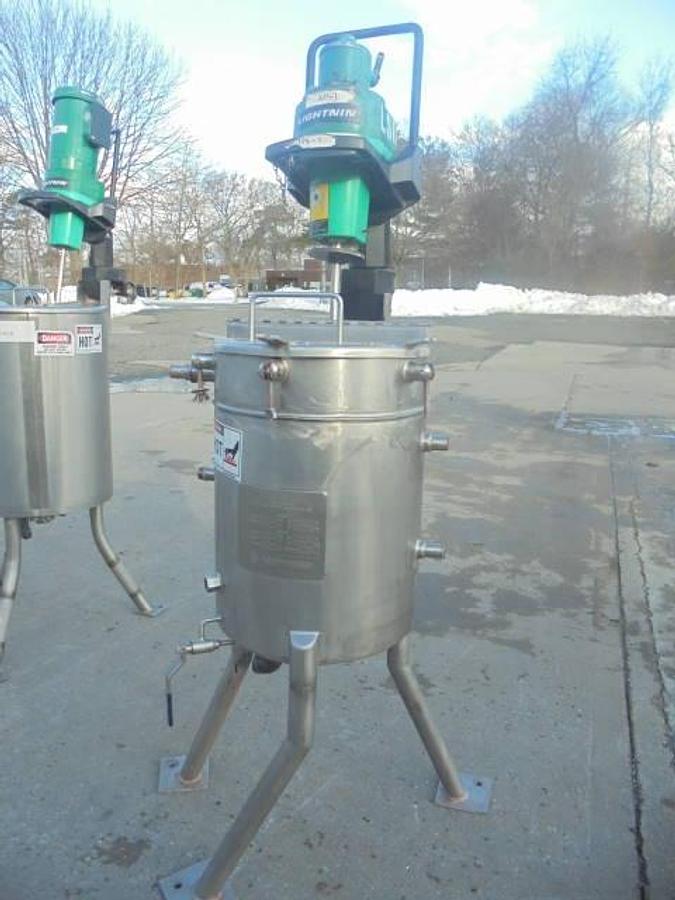 Used 10 Gallon Watson Metal Masters  Stainless Steel Mix Tank, 150 PSI Jacket