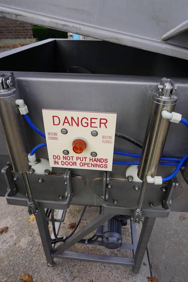 Used Amfec Model 510 Dual Shaft Vacuum Ribbon Blender, 500 Lb. Capacity