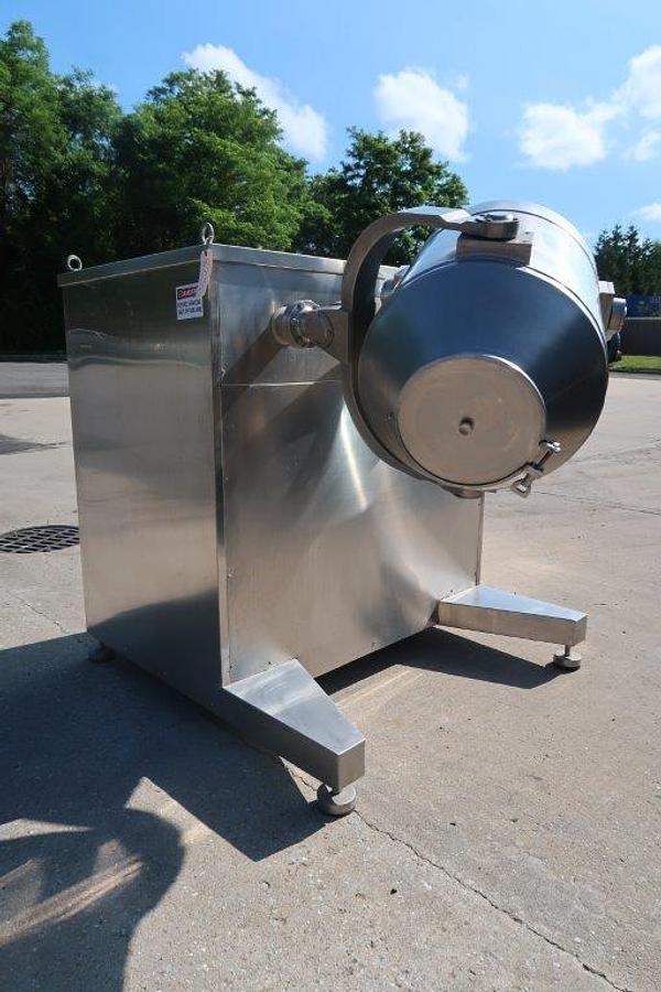 Used YuTong 200 Liter SS Multi-Directional Tumbling Mixer