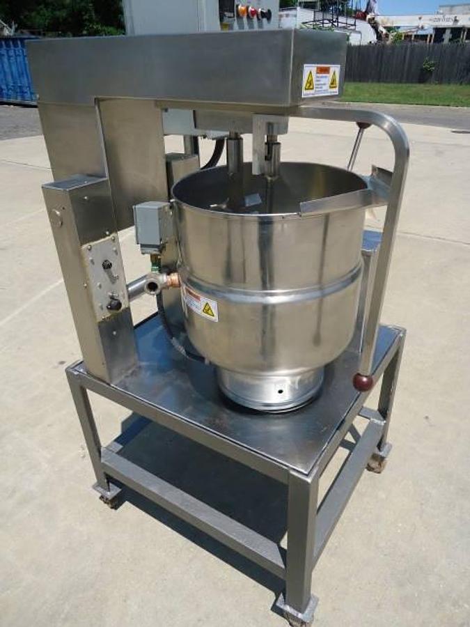 Used 10 Gallon Groen Stainless Steel Electric Twin Action Mix Kettle, 50 Psi