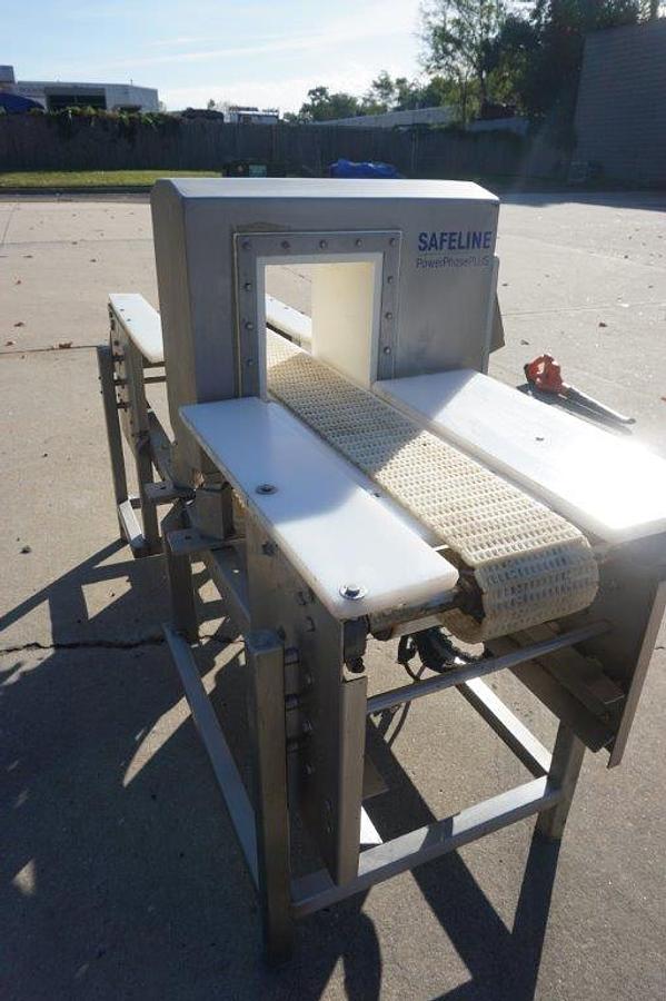Used Safeline PowerPhasePLUS Stainless Metal Detector, 7-7/8 In. Wide X 8-1/2 In. Aperture
