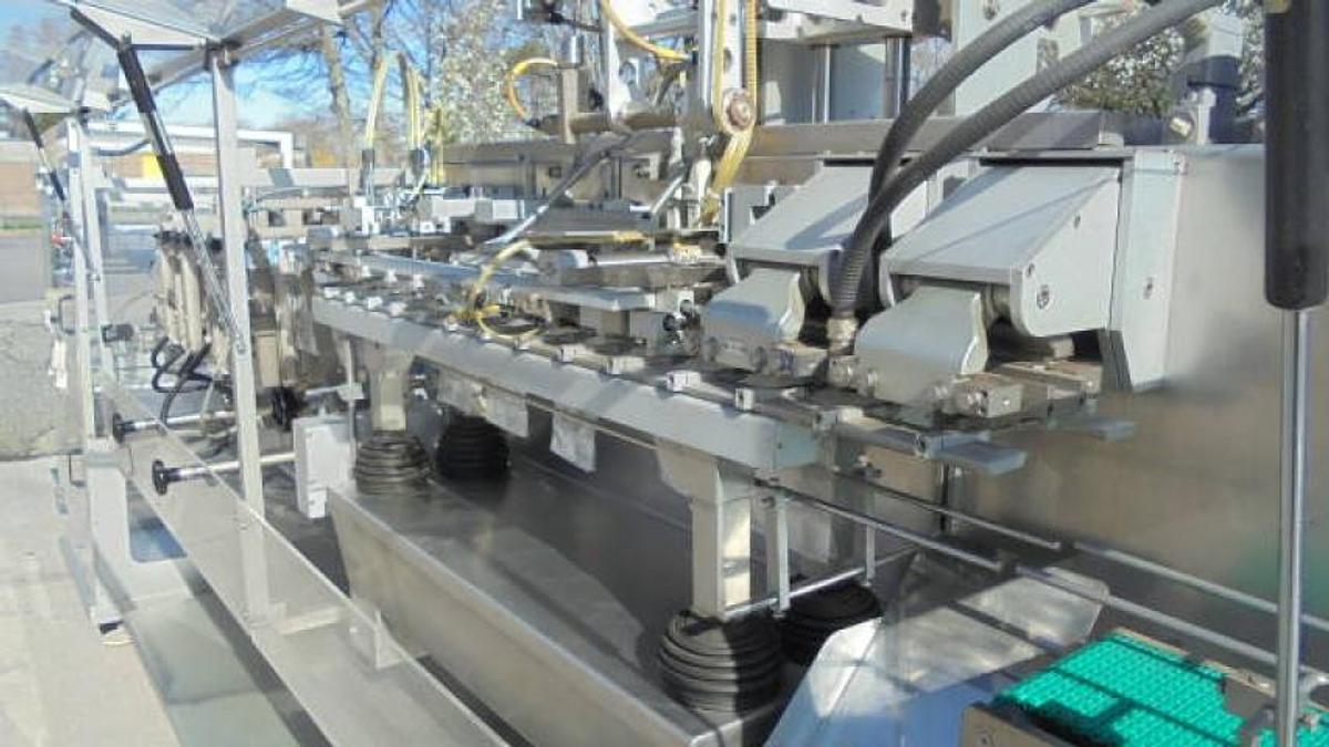 Used Volpak SP-170L1F Horizontal Form/Fill/Seal Machine