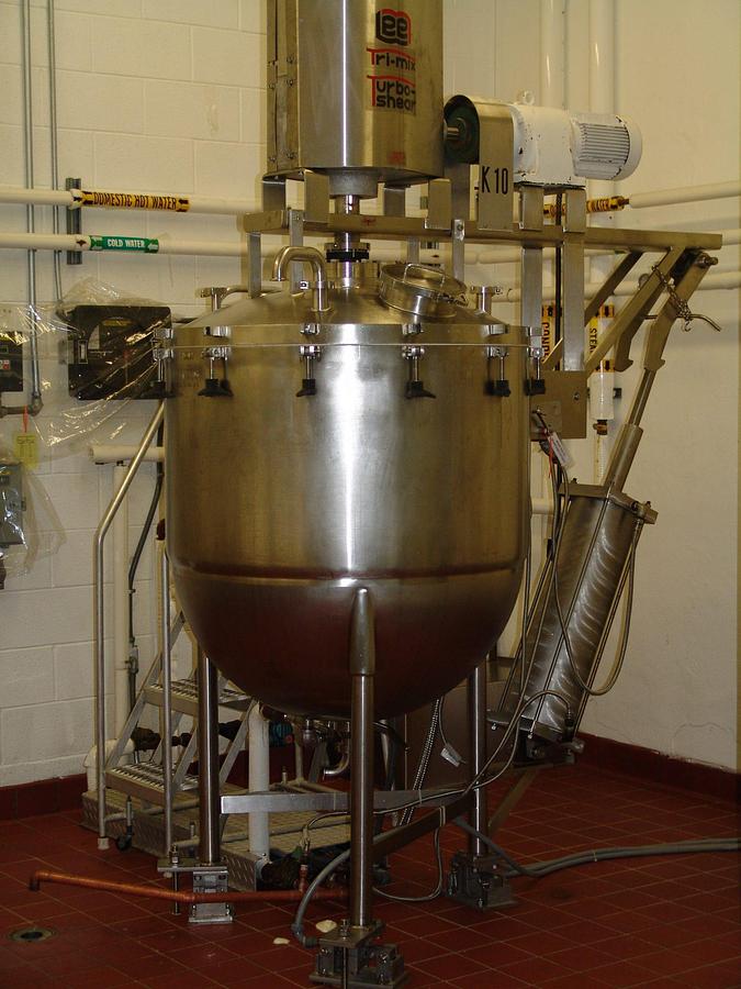 Used 500 Liter Lee Tri-Mix Kettle, Jacketed And Vacuum