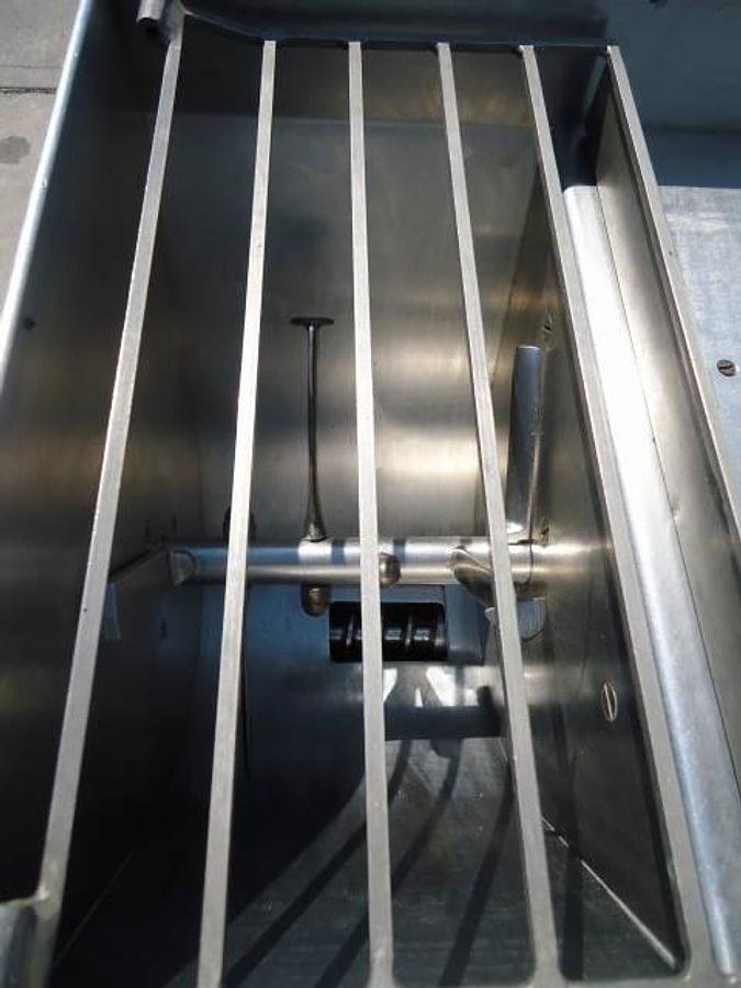 Used La Parmigiana Pasta Mixer/Extruder, Portable