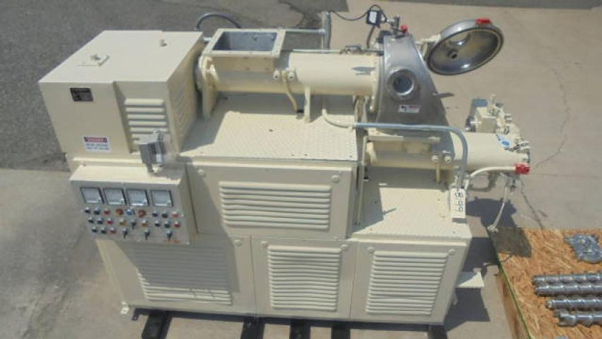 Used Mazzoni Duplex B-100 Combo Soap Vacuum Plodder