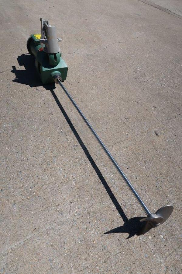 Used Lightnin .87HP Clamp-On Portable Agitator