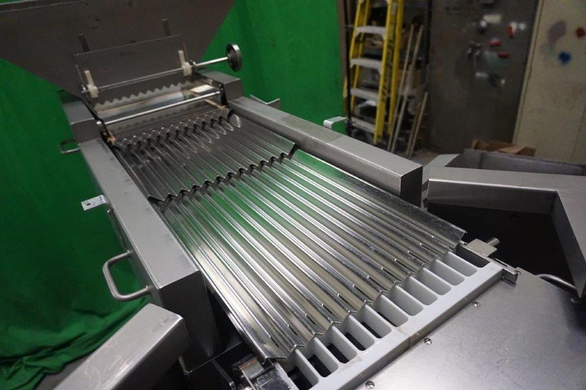 Used CVC 1220 Electronic Tablet/Capsule Channel Counter, with Conveyor