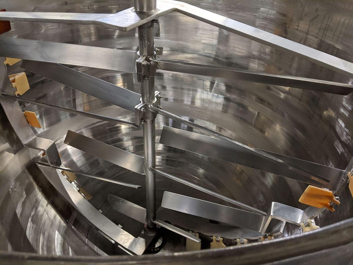 Used 500 Gallon Lee Stainless Double Motion Scraper Kettle, Tilt Out agitation