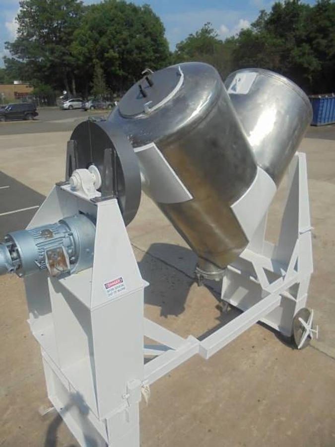 Used 30 Cu.Ft. Gemco Stainless Steel Twin Shell “V” Blender
