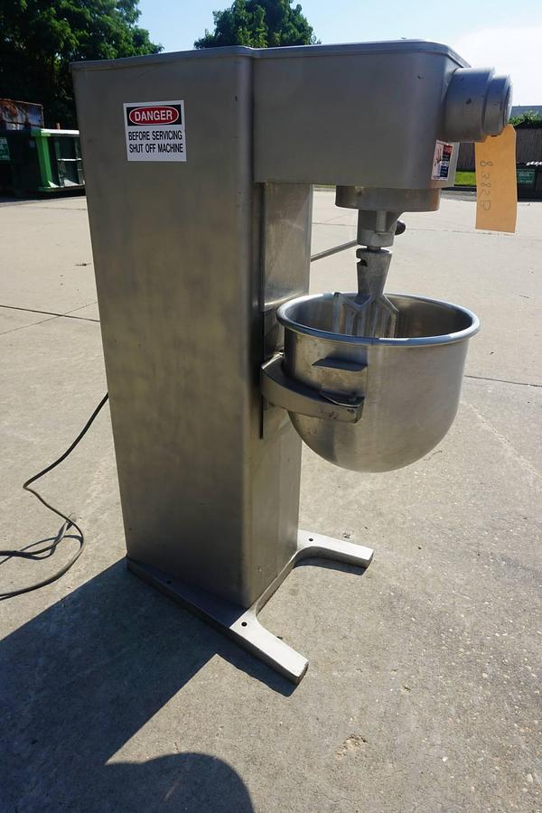 Used Univex 20 Quart Bowl Mixer, Variable Speed