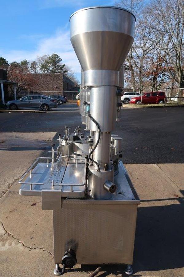 Used GAI 8 Head Wine Bottling Machine, with Corker