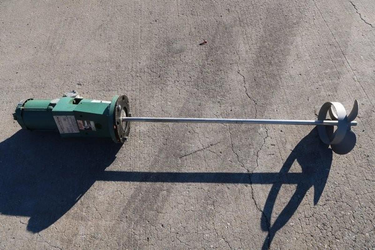 Used Lightnin .30 HP Portable Clamp-On Agitator/Mixer