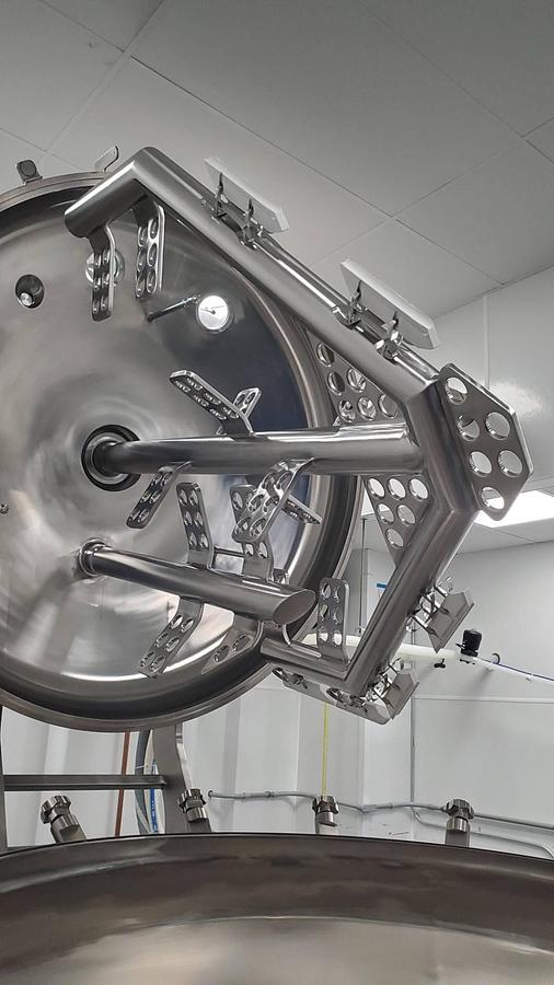Used IKA 2,000 Liter SS Vacuum Mix Vessel, Scraper and Homogenizing