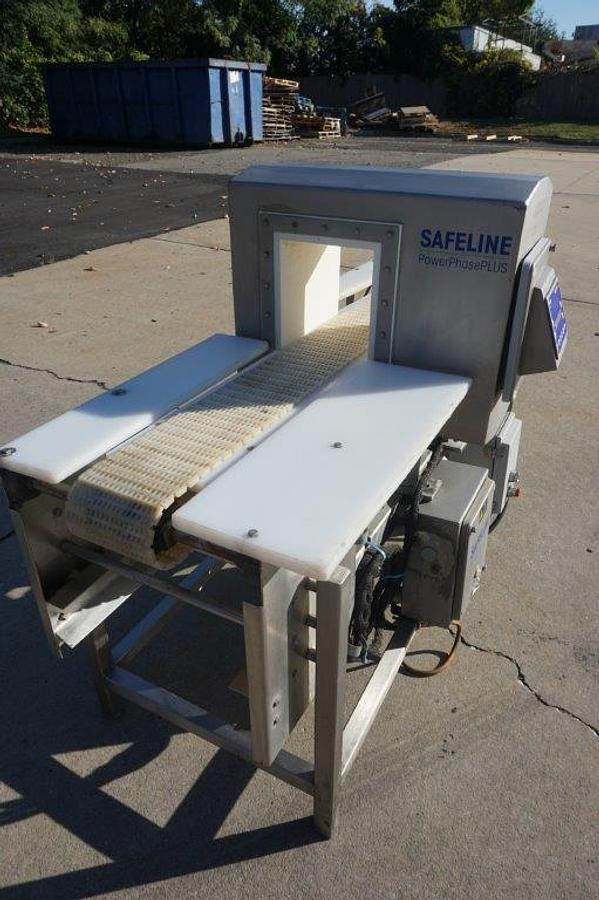 Used Safeline PowerPhasePLUS Stainless Metal Detector, 7-7/8 In. Wide X 8-1/2 In. Aperture