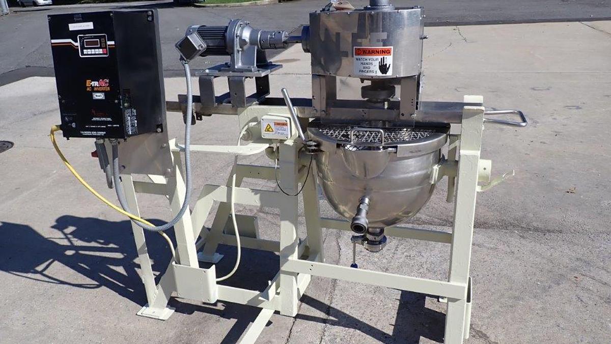 Used 10 Gallon Lee SS Double Motion Kettle, Tilt and Bottom Discharge