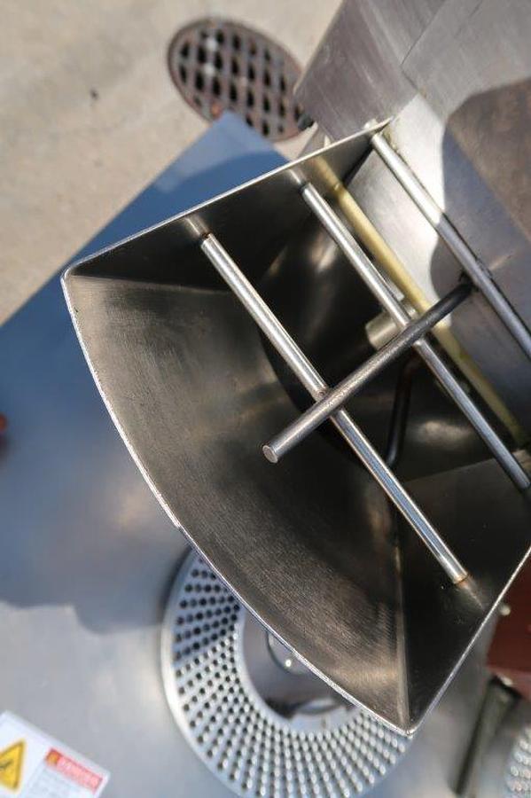 Used Schaefer Qualicaps “Quali-Fill” Model 10 Encapsulator