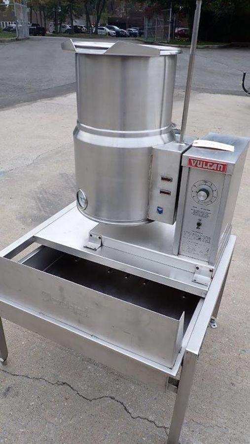 Used Vulcan-Hart/Cleveland 6 Gallon Self-Contained Electric Kettle