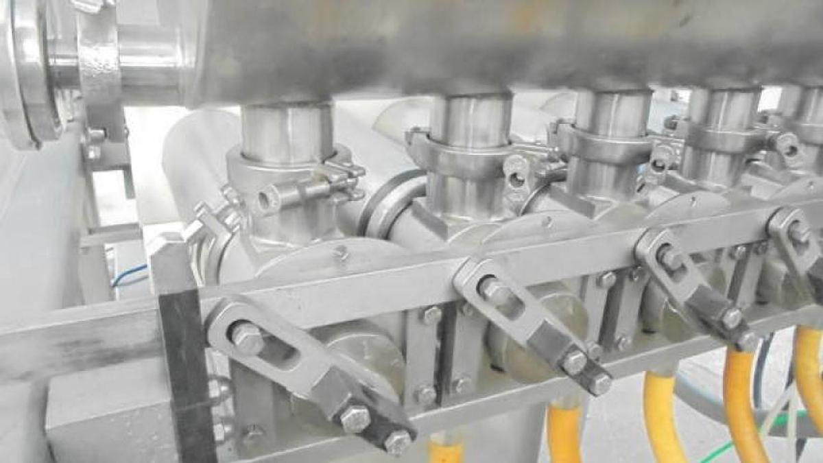 Used MRM/Elgin Six Piston Inline Filling Machine, 94 ounce pistons