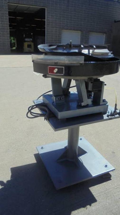 Used Industrial Feeding Systems 24 In. Diameter Vibratory Bowl