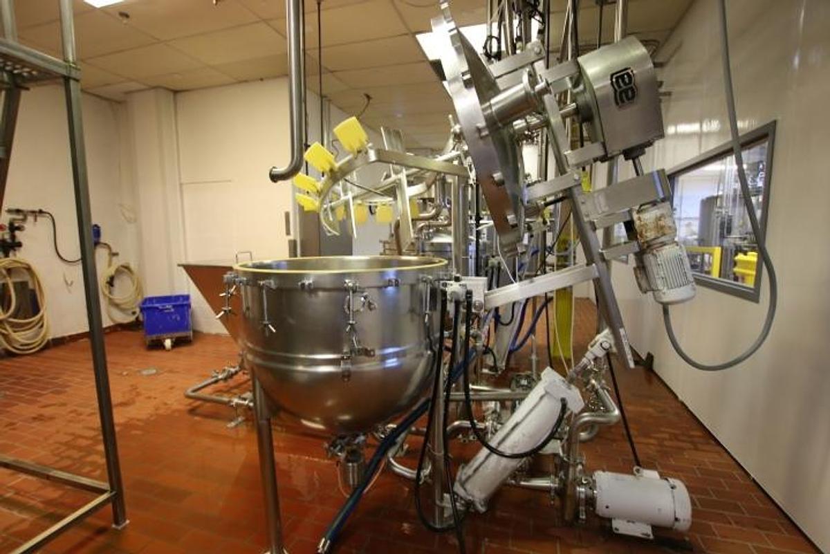 Used 100 Gallon Lee Double Motion Jacketed Vacuum Kettle/Reactor, Tilt Out Agitation