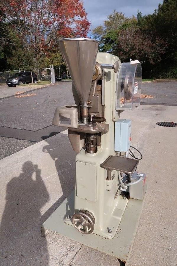 Used Manesty F3 Single Punch Tablet Press, 85 Per Minute