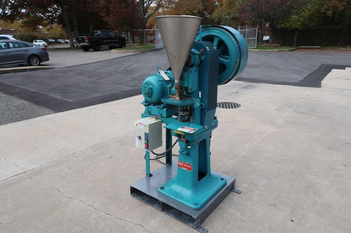 Used Stokes Single Punch Tablet Press, 95 Tablets Per Minute