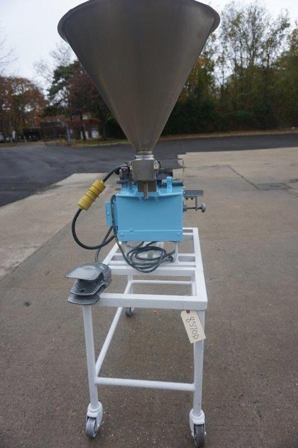 Used Simplex Single Piston Filling Machine, Single Phase Electrics