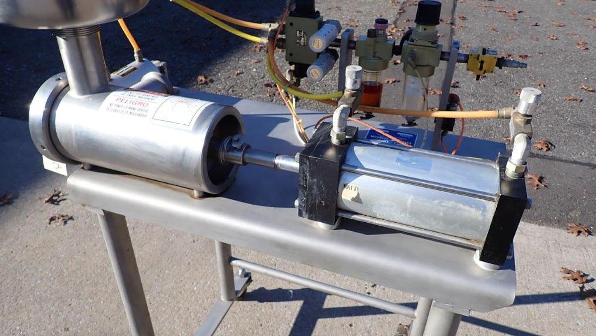 Used Hinds Bock P-64 Filler, 6 In. X 12 In. Piston