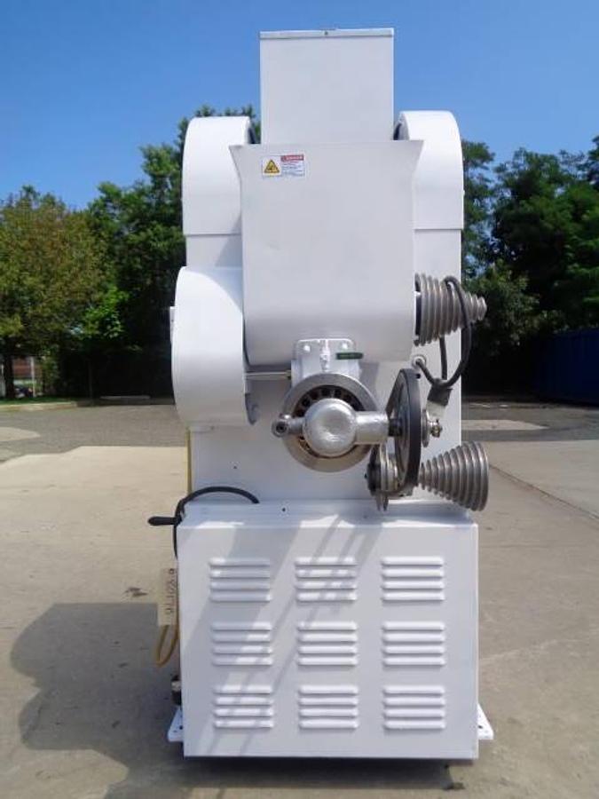 Used La Parmigiana D80 Pasta Extruder With Assorted Dies-