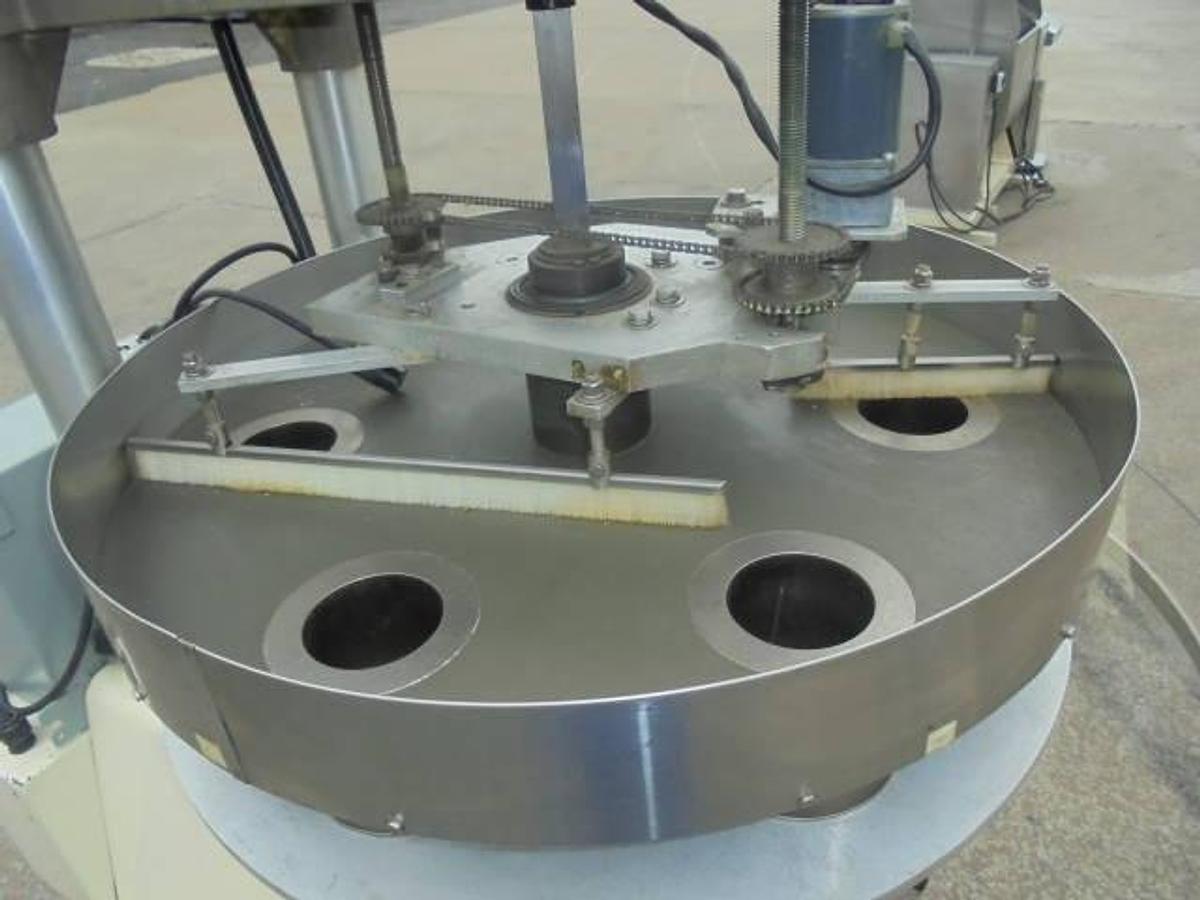 Used Hayssen Six Head Volumetric Cup Filler