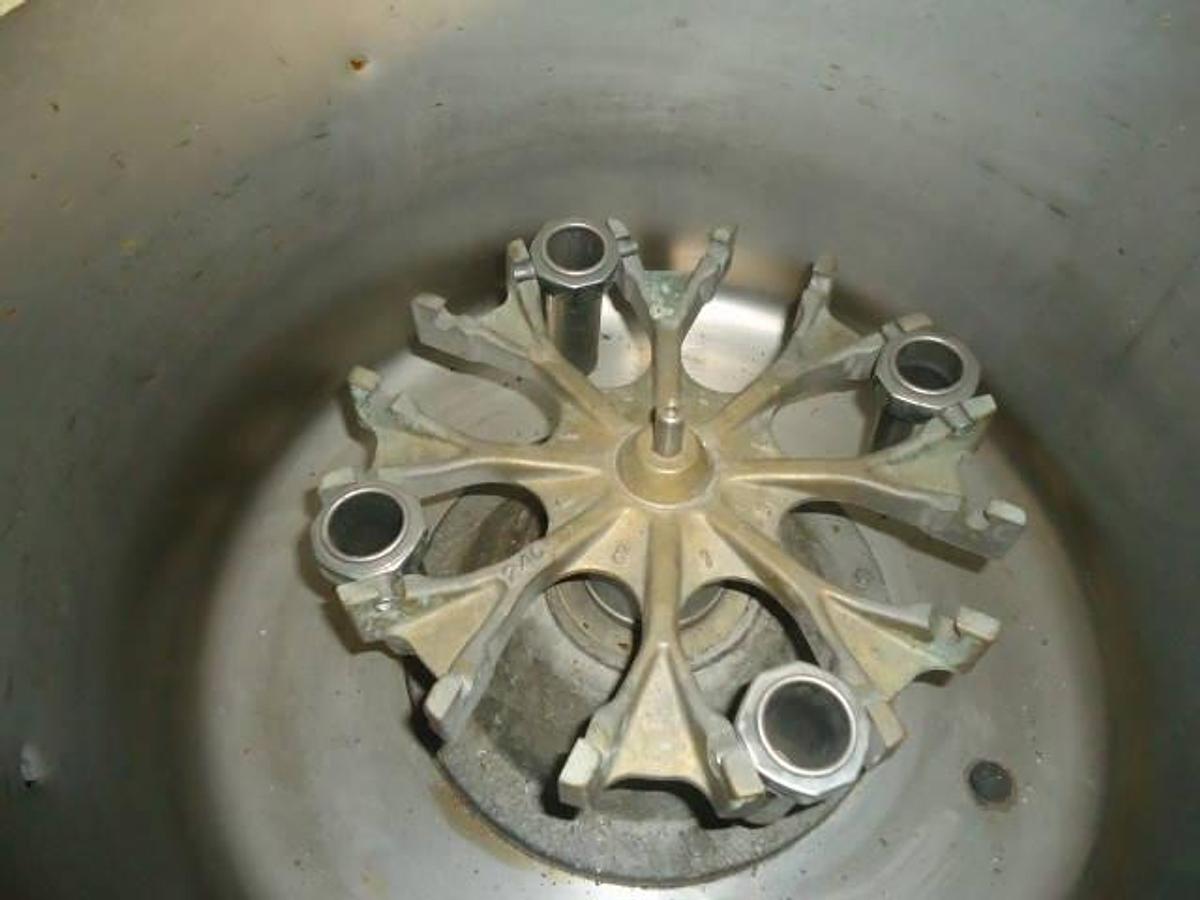 Used Damon/Iec Cu-5000 Centrifuge