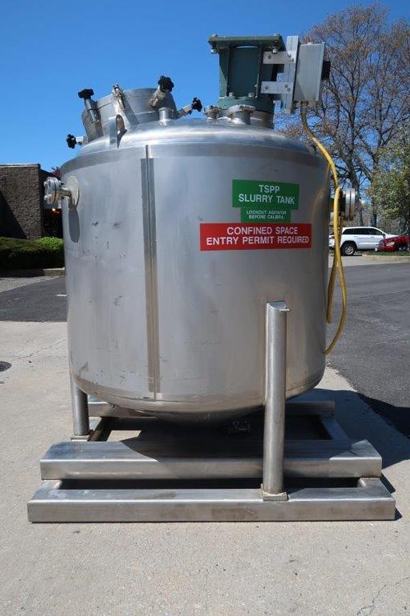 Used 300 Gallon Mueller 316 Stainless Jacketed Vacuum Agitated Reactor