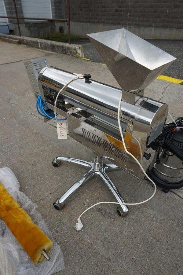 Used Noah Capsule Polisher, with Vacuum, Portable