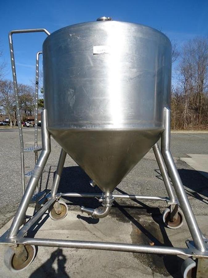 Used 600 Gallon Hicks Equipment Portable Cone Bottom Tank, 316L Stainless