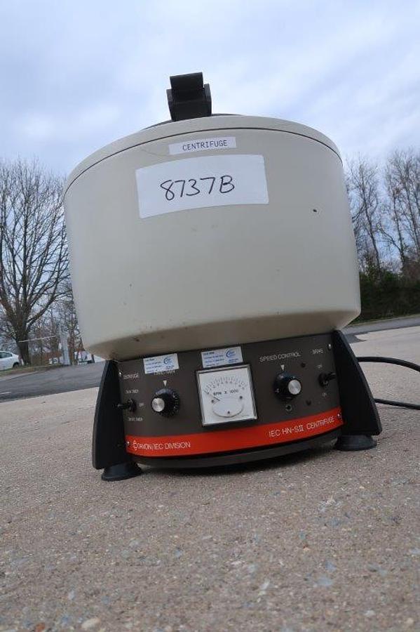 Used Damon/IEC HN-Sii Tabletop Centrifuge, Single Phase