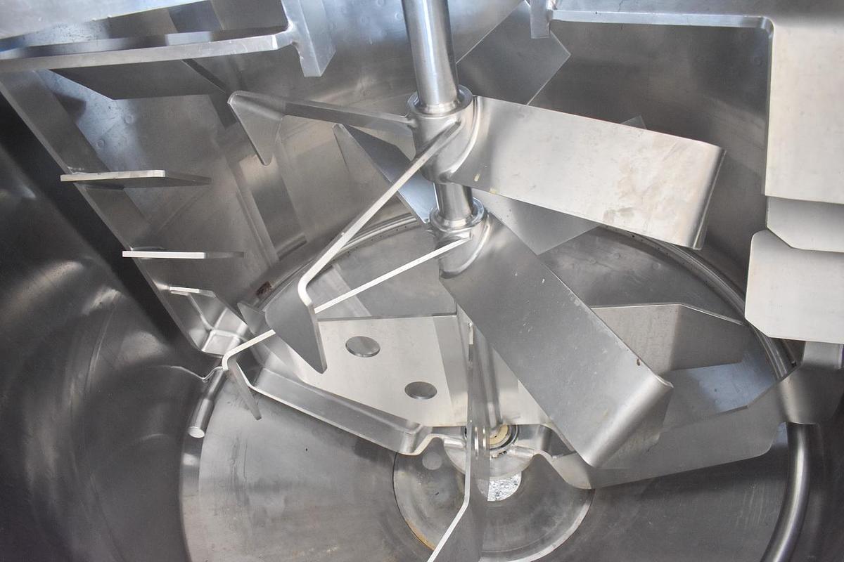 Used 750 Gallon A & B Process Stainless Double Motion Mix Kettle, 150 PSI Jacket