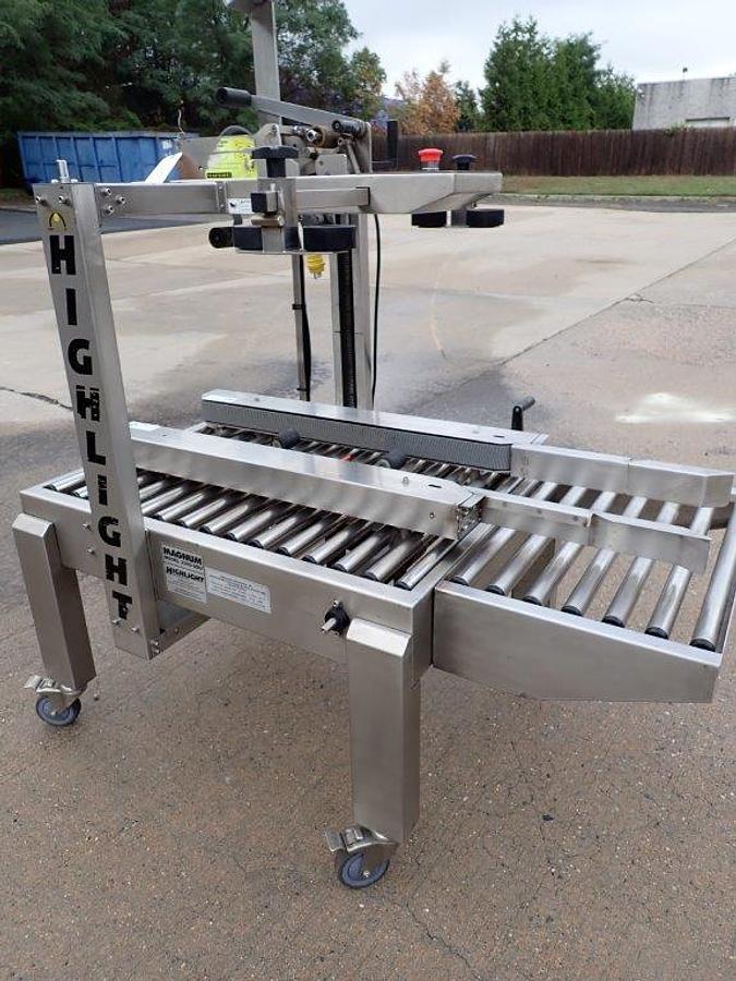Used Highlight Industries “Magnum 2300-SDU” Stainless Steel Top and Bottom Case Taper