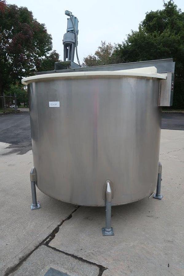 Used Permasan 1,100 Gallon Stainless Vertical Mix Tank