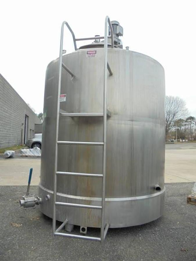 Used 1,500 Gallon Cherry Burrell Stainless Steel Closed Mix Tank with Pitched Bladed Agitators