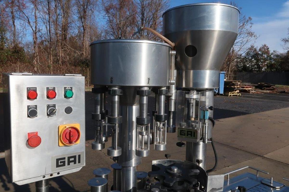 Used GAI 8 Head Wine Bottling Machine, with Corker