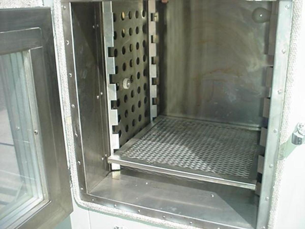 Used Hotpack Electric Oven, 18″ X 21″ X 20″
