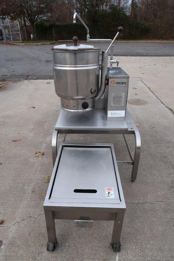 Used 5 Gallon Groen SS Self-Contained Gas-Fired Kettle