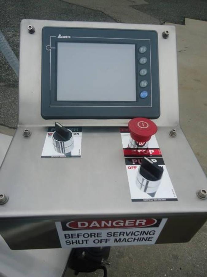 Used Accutek “Auto-Pinch 25” Six-Head Liquid Filler