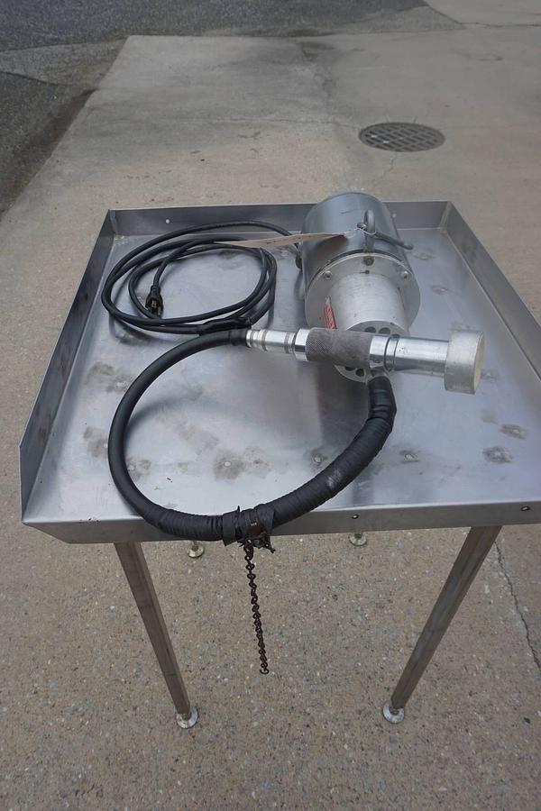 Used Kinex Semi-Automatic Capping Machine, Single Phase Electrics