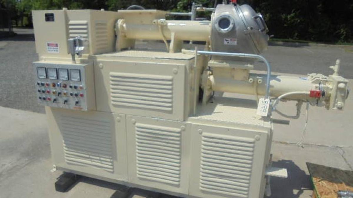 Used Mazzoni Duplex B-100 Combo Soap Vacuum Plodder