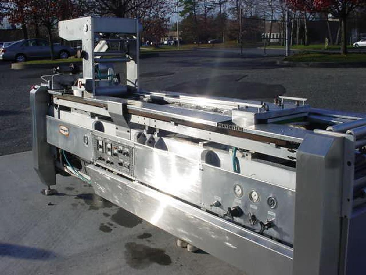 Used Formapack Vacuum Packaging/Thermoforming Machine