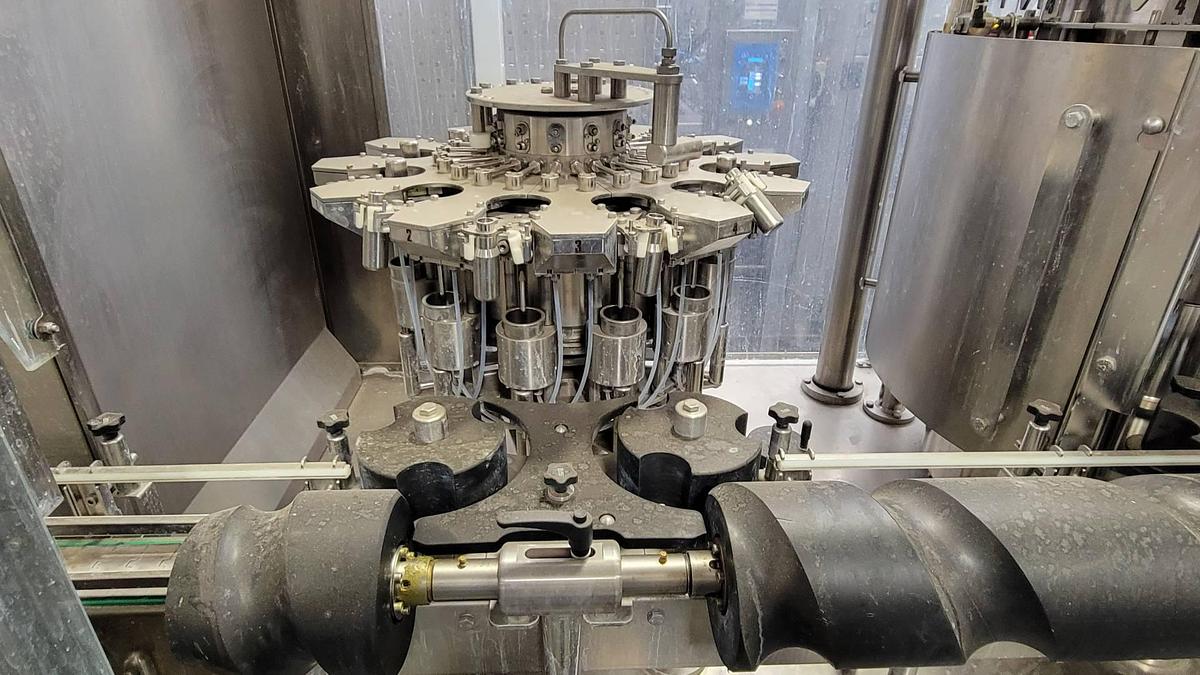 Used GAI 12-Head Counter-Pressure Monoblock Wine Line